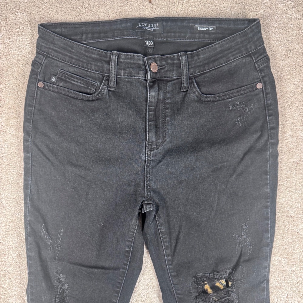 Judy Blue Black Distressed Skinny Jeans Leopard Patch Raw Hem JB82168BK 11/30 - Picture 4 of 12